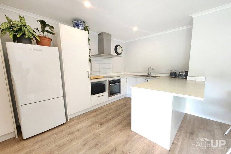 Photo of property in 11/4 Matimati Place, Hobsonville, Auckland, 0616