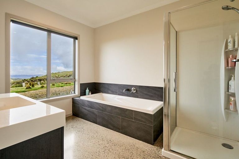 Photo of property in Long Gully, 380 Hawkins Hill Road, Brooklyn, Wellington, 6021