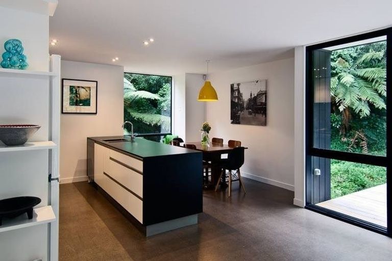 Photo of property in 2 Corrondella Grove, Belmont, Lower Hutt, 5010