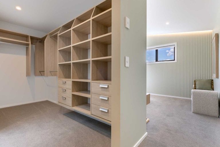 Photo of property in 39 Jack Hanley Drive, Jacks Point, Queenstown, 9371