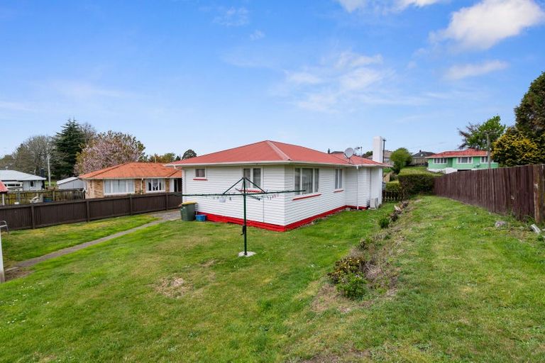 Photo of property in 82 Meadowbank Crescent, Fordlands, Rotorua, 3015