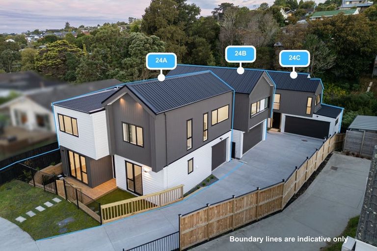 Photo of property in 24c Scarlock Avenue, Browns Bay, Auckland, 0630