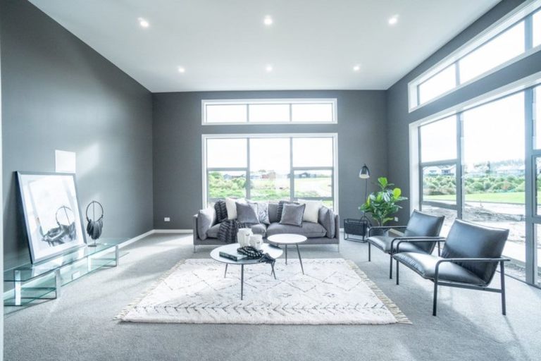 Photo of property in 9 Loveston Lane, Kelvin Grove, Palmerston North, 4470