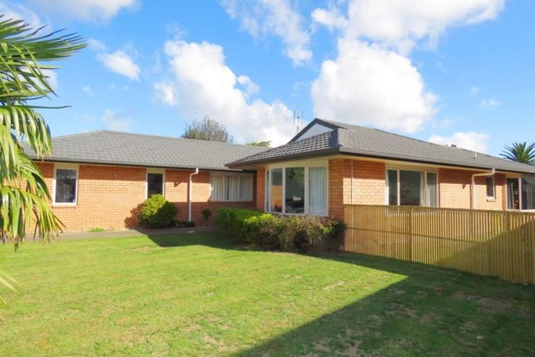 Photo of property in 15 Oaklands Drive, Cambridge, 3434