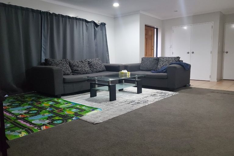 Photo of property in 27 Milson Drive, Papakura, 2110