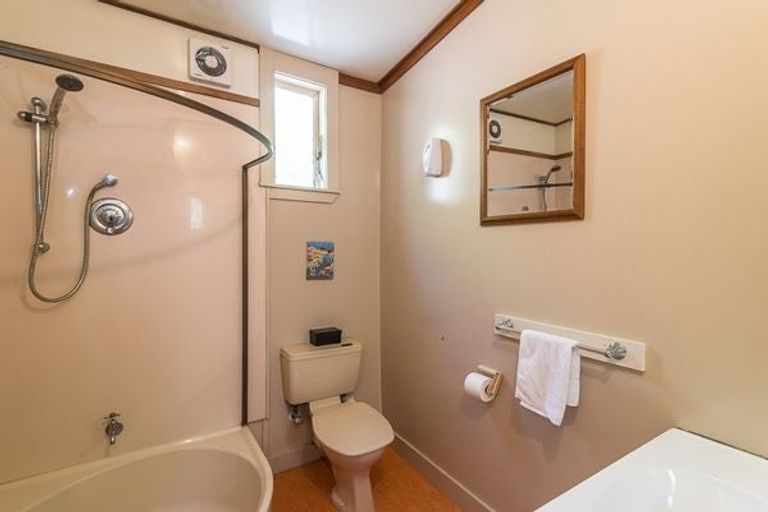 Photo of property in 2b Staunton Avenue, Mount Cook, Wellington, 6011