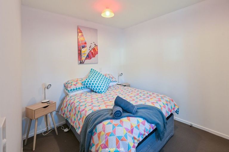 Photo of property in 8 Invincible Drive, Glenorchy, 9372