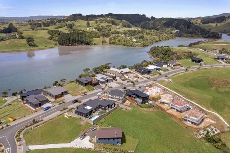Photo of property in 48 Rangitahi Road, Raglan, 3225