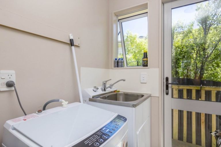Photo of property in 32a Aniseed Grove, Timberlea, Upper Hutt, 5018