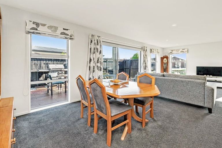 Photo of property in 56 Lewis Crescent, Rolleston, 7614