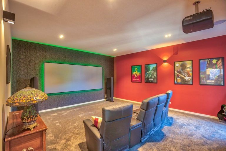 Photo of property in 221 Lakeside Road, Wanaka, 9305