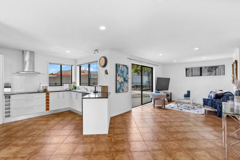 Photo of property in 30 Mariner Drive, Gulf Harbour, Whangaparaoa, 0930