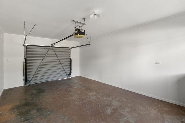 Photo of property in 1/11 Milton Road, Orewa, 0931