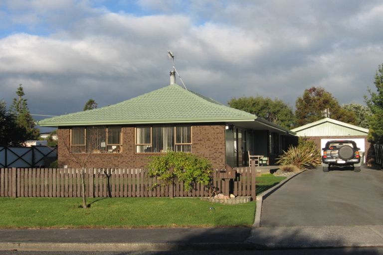 Photo of property in 6 Gabriel Street, Raumati Beach, Paraparaumu, 5032