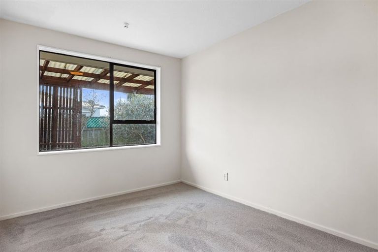 Photo of property in 2/33 Tower Street, Hornby, Christchurch, 8042