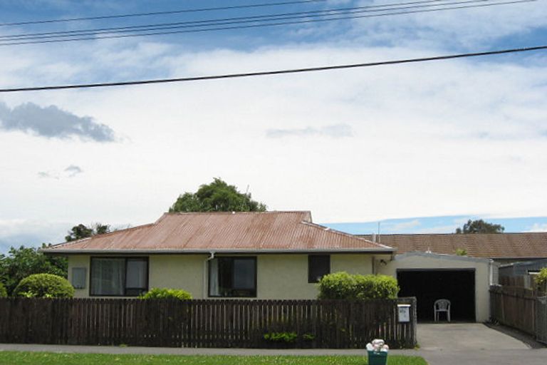 Photo of property in 37 Saint Johns Street, Woolston, Christchurch, 8062