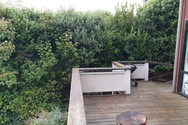 Photo of property in 31a Greenstone Place, Fernhill, Queenstown, 9300