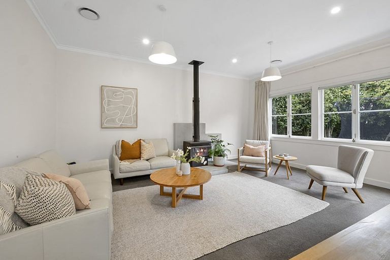 Photo of property in 66 Paynters Avenue, Strandon, New Plymouth, 4312