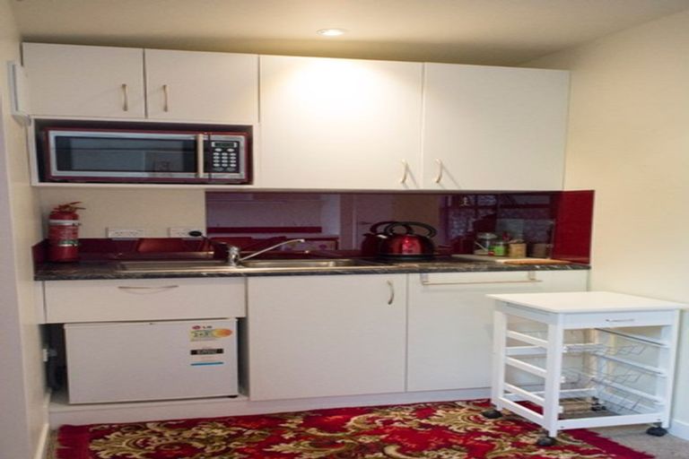 Photo of property in 19f3 Burnham Street, Seatoun, Wellington, 6022