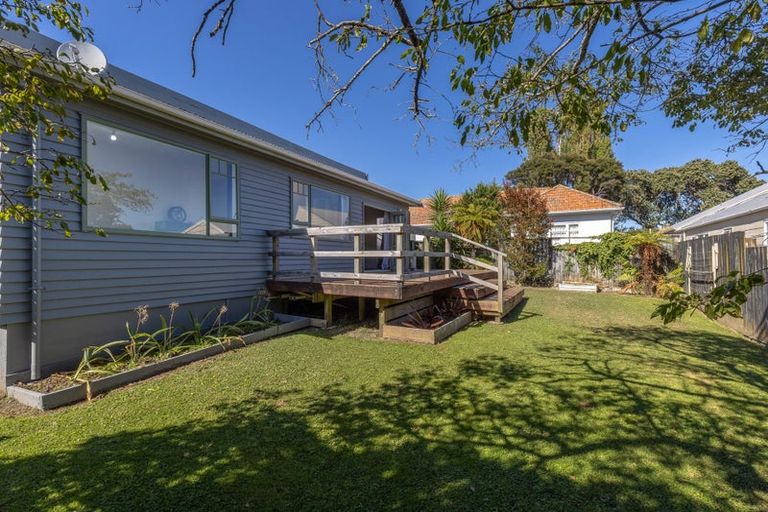 Photo of property in 85 Ruahine Street, Paraparaumu, 5032
