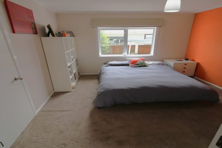 Photo of property in 8 Nicolas Avenue, Glen Eden, Auckland, 0602