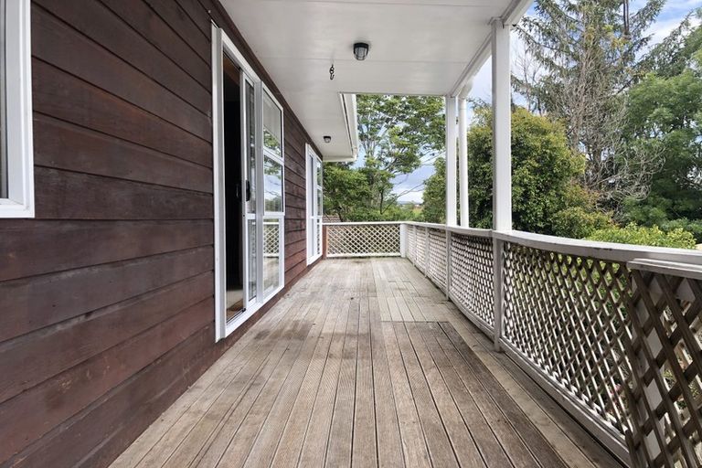 Photo of property in 89 Woodglen Road, Glen Eden, Auckland, 0602