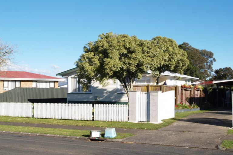 Photo of property in 44 Kairanga Street, Mangere East, Auckland, 2024