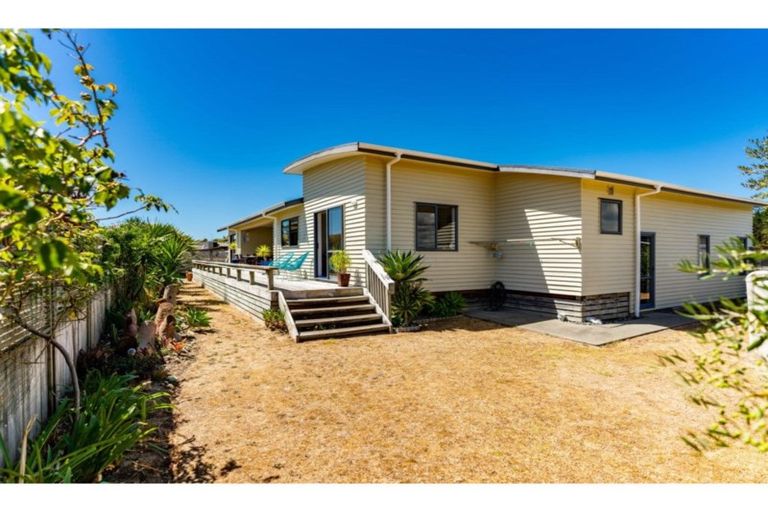 Photo of property in 5 Spinifex Road, Mangawhai Heads, Mangawhai, 0505