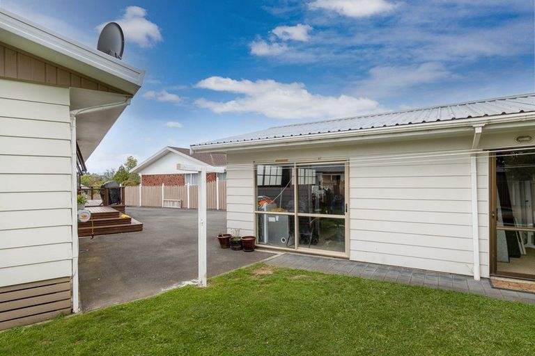Photo of property in 29 Sheridan Crescent, Leamington, Cambridge, 3432