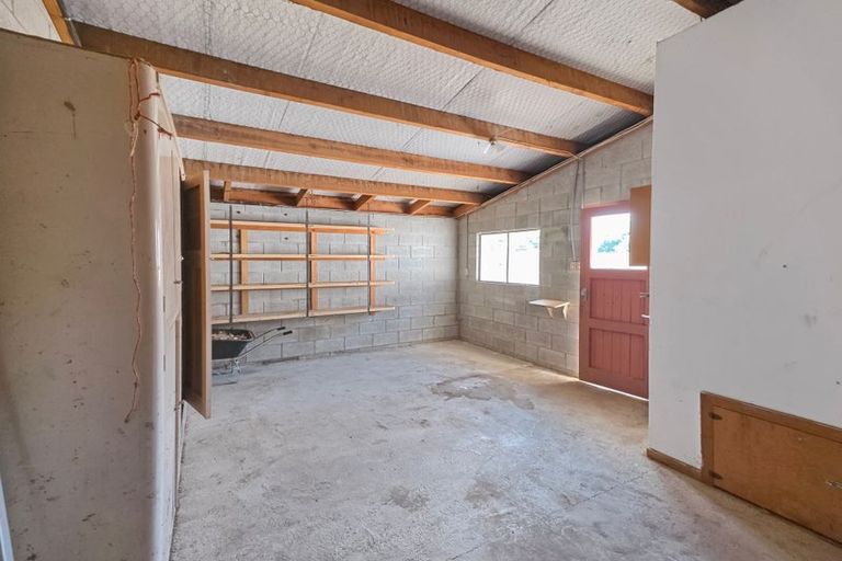 Photo of property in 11 Railway Esplanade, East Gore, Gore, 9710