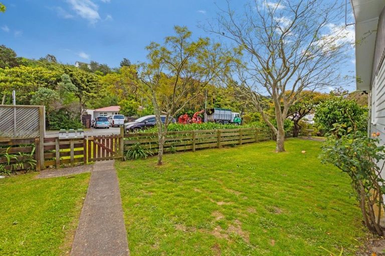 Photo of property in 13f1 Luckie Street, Tawa, Wellington, 5028