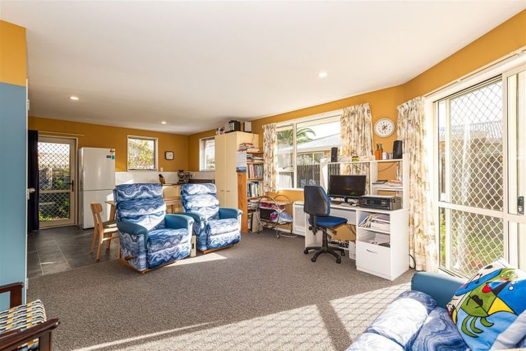 Photo of property in 15 Charlotte Lane, Woolston, Christchurch, 8062