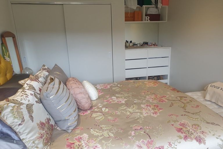 Photo of property in Nouvo Apartments, 5i/21 Rugby Street, Mount Cook, Wellington, 6021