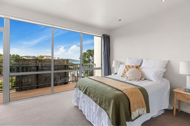 Photo of property in 1/142 Onslow Road, Khandallah, Wellington, 6035