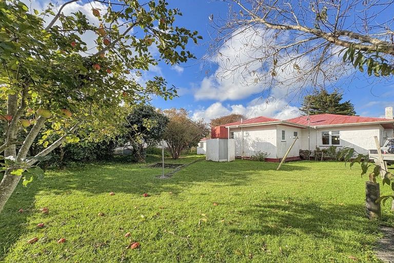 Photo of property in 15 Chester Street, Waverley, 4510