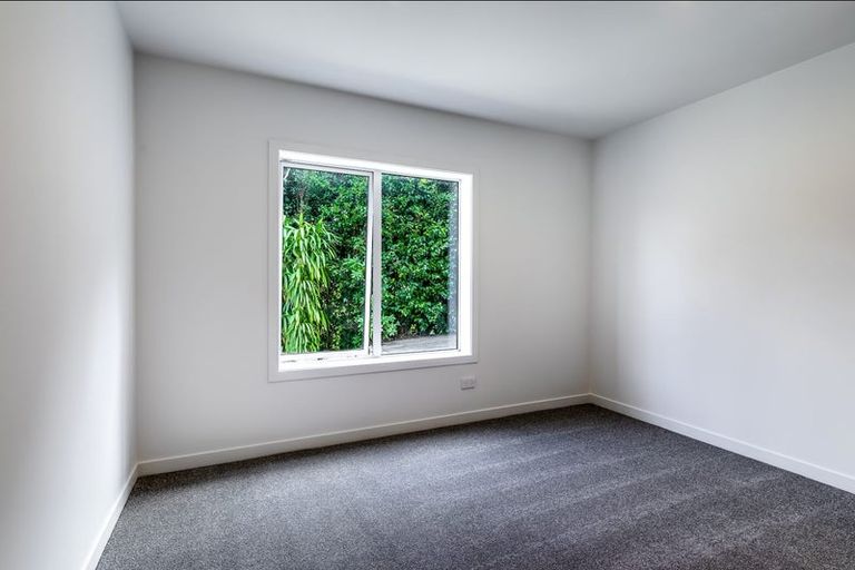Photo of property in 31 Lanigan Street, Birkdale, Auckland, 0626