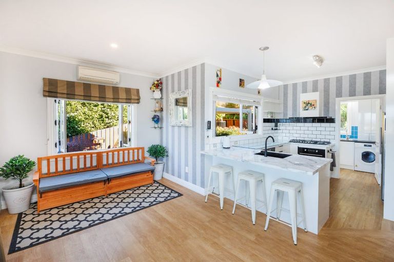 Photo of property in 30 Wellesley Street, Feilding, 4702