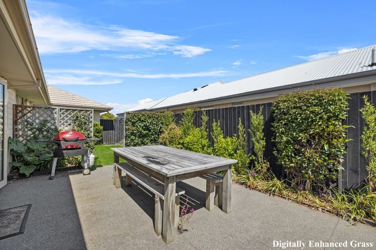 Photo of property in 1 Iti Place, Parklands, Christchurch, 8083