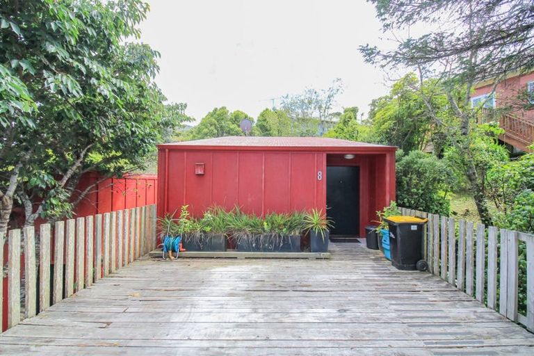 Photo of property in 8 Albemarle Road, Northland, Wellington, 6012