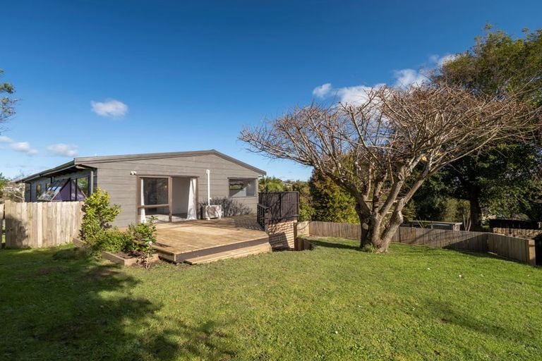 Photo of property in 99 Rosario Crescent, Red Beach, 0932