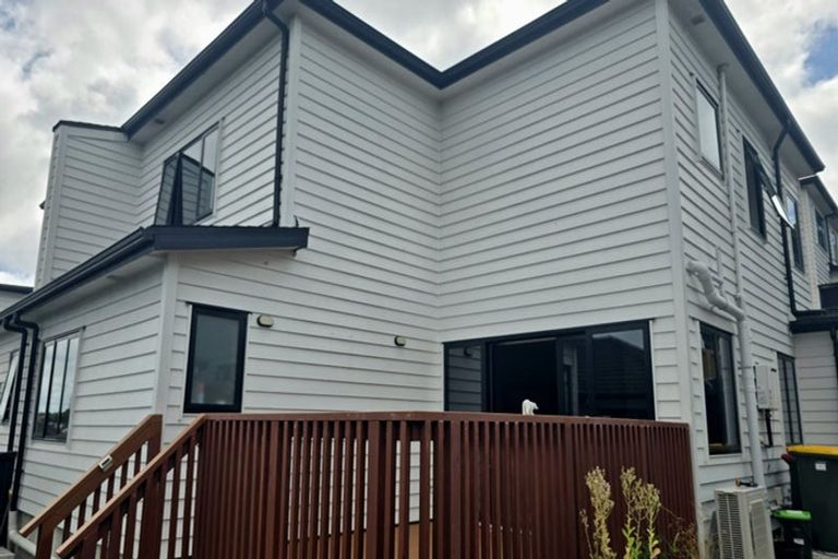 Photo of property in 6 Kohuora Lane, Papatoetoe, Auckland, 2025