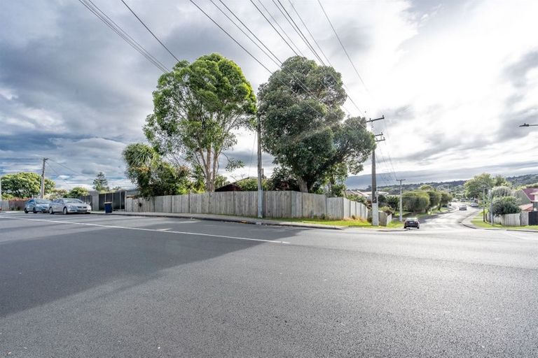 Photo of property in 156 Rathgar Road, Henderson, Auckland, 0610