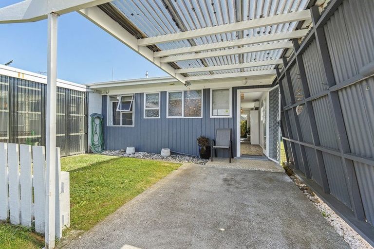 Photo of property in 6/289d Carrington Street, Vogeltown, New Plymouth, 4310