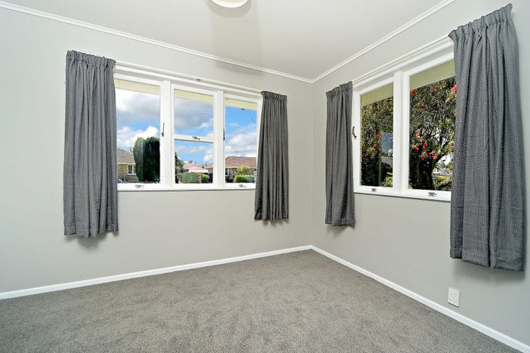 Photo of property in 5 Kerry Place, Papakura, 2110
