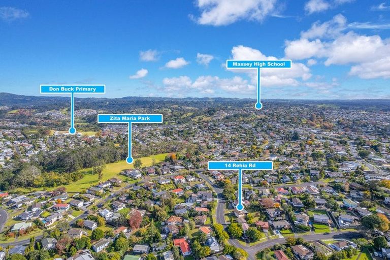 Photo of property in 14 Rehia Road, Massey, Auckland, 0614