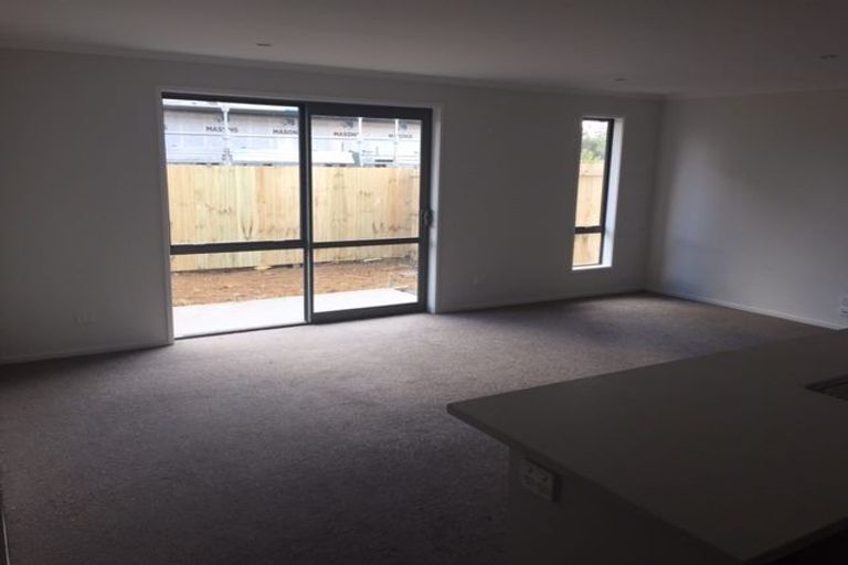 Photo of property in 13 Lamborn Drive, Papakura, 2110