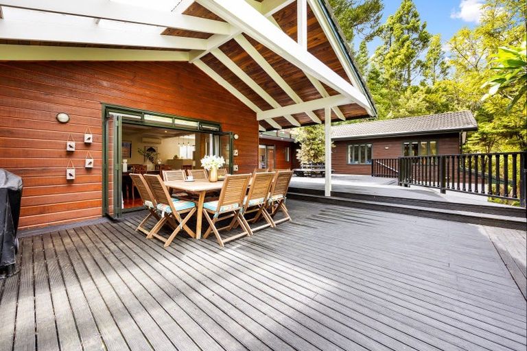 Photo of property in 33 Treetops Way, Bayview, Auckland, 0629