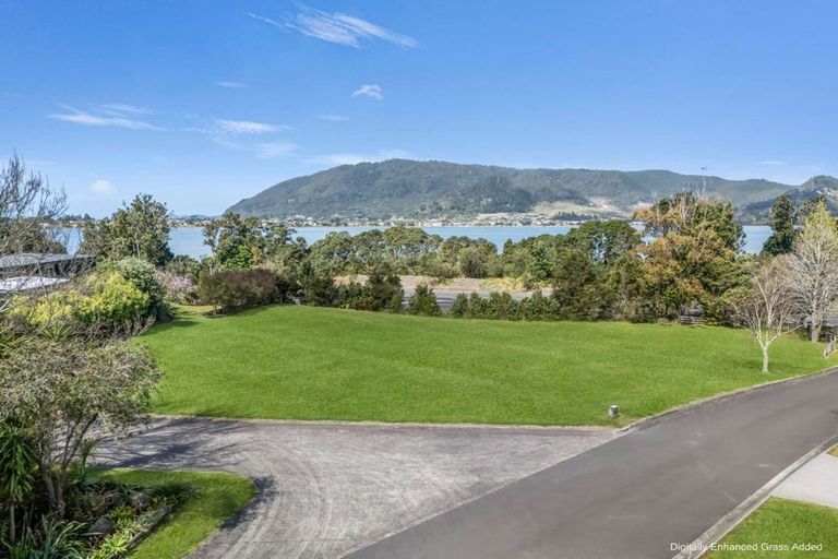 Photo of property in 2 Aldermen Lane, Tairua, 3579