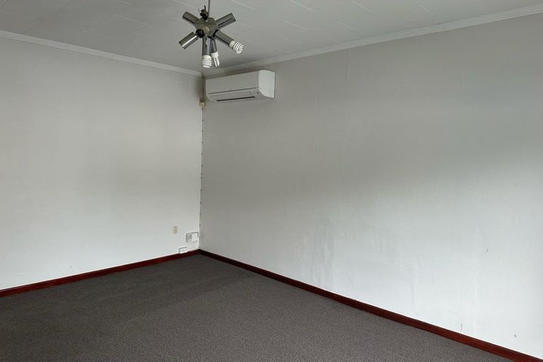 Photo of property in 82 Kauri Street, Miramar, Wellington, 6022