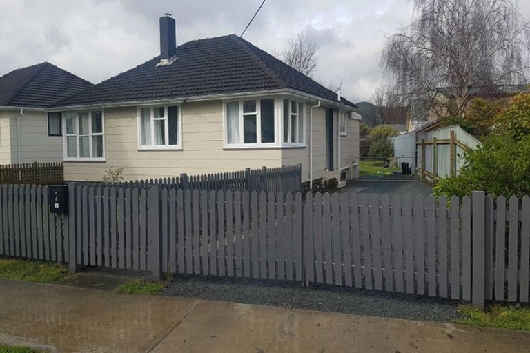 Photo of property in 4 Ngata Grove, Trentham, Upper Hutt, 5018